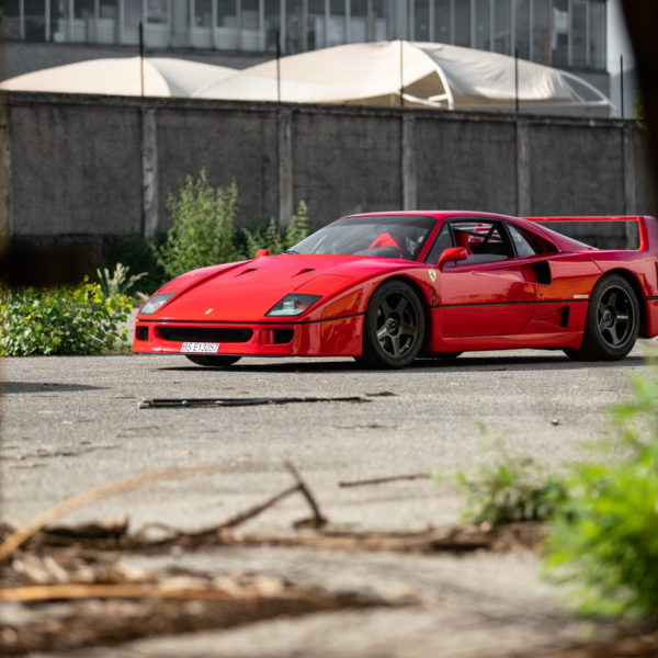 Italian Dream - historia pewnego Ferrari F40 7